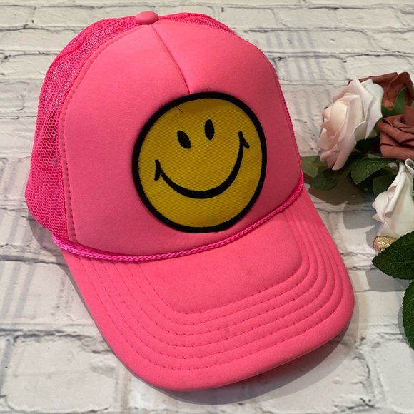 AVIATOR NATION Vintage Smilie Trucker Hat - Picture 2 of 7